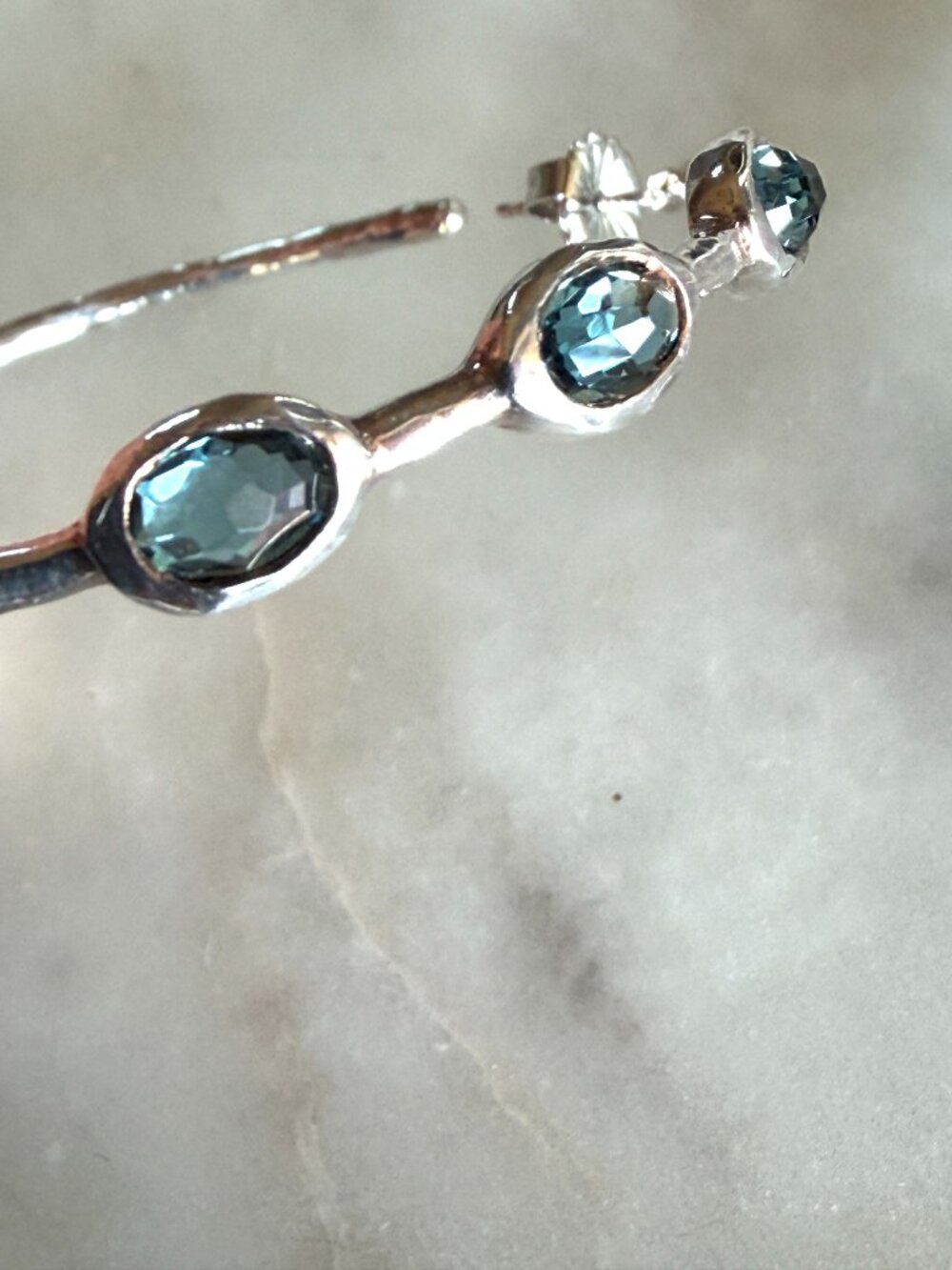 Ippolita Sterling Topaz Silver Large Hammered Hoop - Picture 8 of 12